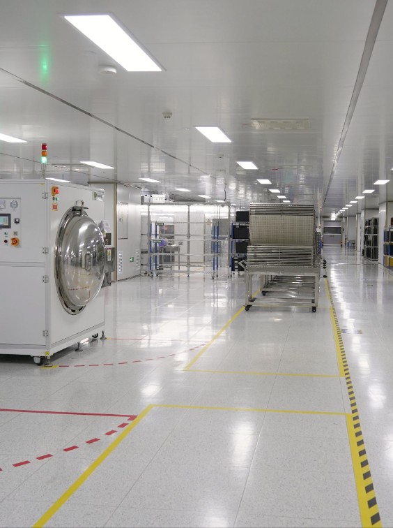 Reliable Touch Display for Railway Console Systems