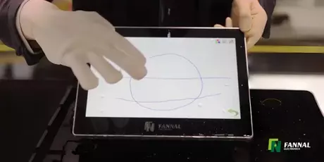 How Water Affects Capacitive Touchscreens_.webp
